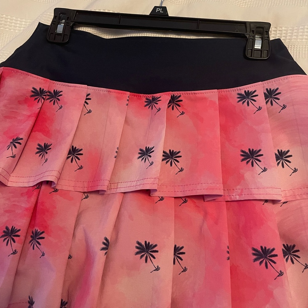 Super pretty pink and navy tennis skirt size Medium 
Faye Florie - Picture 3 of 5